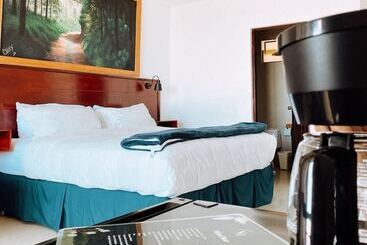 Verdant Hotel & Holistic Experience