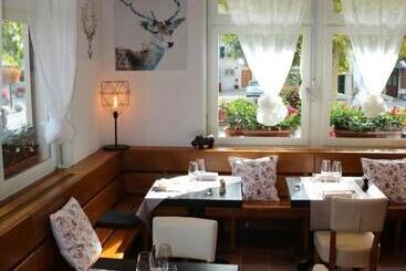 هتل Auberge Au Lion D Or