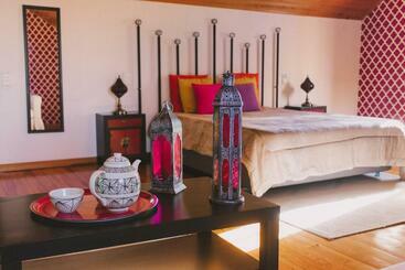 هتل Casas De Campo Villa D Almeida