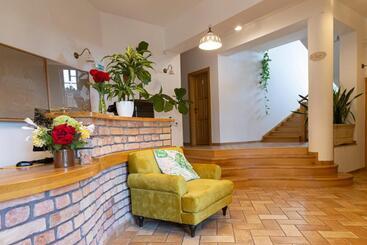 Bed & Breakfast Fiastyúk Udvarház