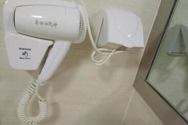 هتل 7days Inn Aksu Airport