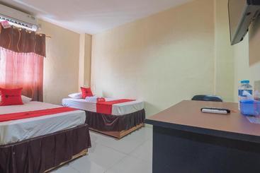 پانسیون Reddoorz Syariah At Jalan Cilik Riwut Kapuas
