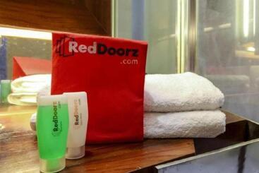 پانسیون Reddoorz Syariah At Jalan Cilik Riwut Kapuas