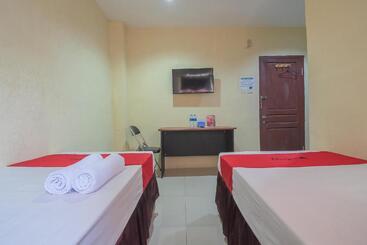 پانسیون Reddoorz Syariah At Jalan Cilik Riwut Kapuas
