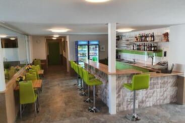 호스텔 Gasthof Schwanen Radelfingen