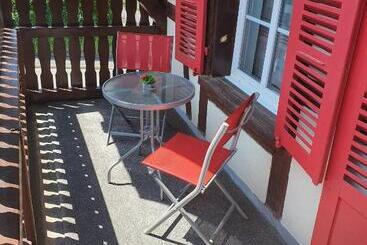 호스텔 Gasthof Schwanen Radelfingen