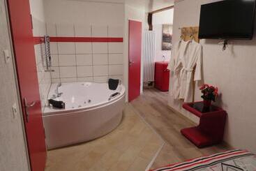 호스텔 Gasthof Schwanen Radelfingen