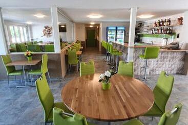호스텔 Gasthof Schwanen Radelfingen