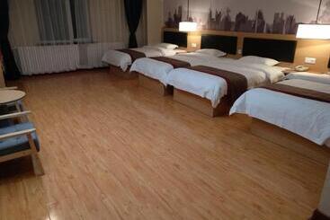 Thank Inn Chain Hotel Qinghai Yushu County Kangba Commercial City
