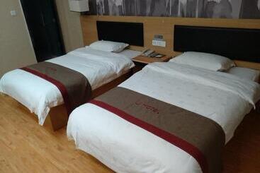 Thank Inn Chain Hotel Qinghai Yushu County Kangba Commercial City