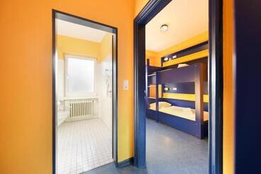 Bed Nbudget Expo Hostel Rooms