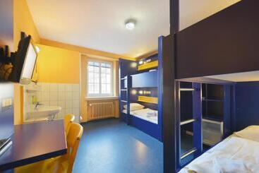 Bed Nbudget Expo Hostel Rooms