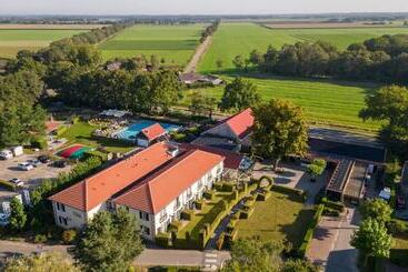 Hotel & Restaurant   Auberge De Hilver