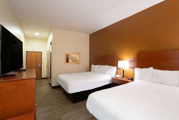 هتل Baymont By Wyndham Savannah South