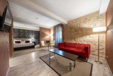 هتل Castilla Termal Burgo De Osma