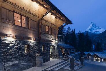 هتل Cervo Mountain Resort