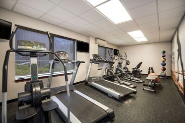 هتل Clarion Pointe Charleston  West Ashley