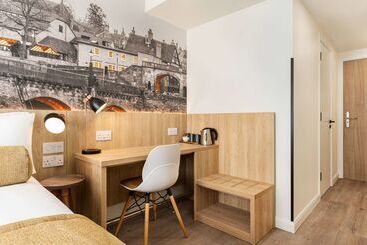 هتل Super 8 By Wyndham Durham
