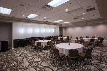 Doubletree Suites By Hilton Hotel Detroit Downtown   Fort Shelby