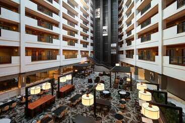 هتل Embassy Suites By Hilton Huntsville