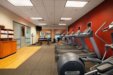 هتل Embassy Suites By Hilton Huntsville
