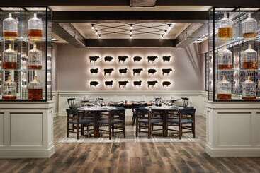 هتل Embassy Suites By Hilton Huntsville