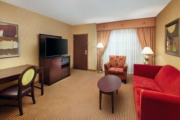 هتل Embassy Suites By Hilton Huntsville