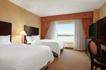 هتل Embassy Suites By Hilton Huntsville