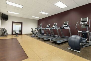 هتل Embassy Suites By Hilton Huntsville