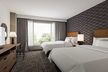 هتل Embassy Suites By Hilton Huntsville