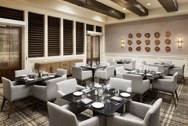 هتل Embassy Suites By Hilton Huntsville