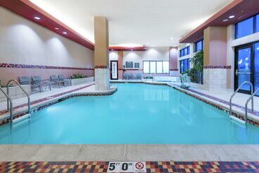 هتل Embassy Suites By Hilton St. Louis St. Charles