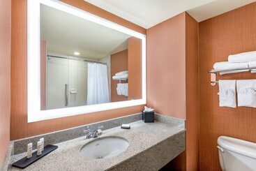 هتل Embassy Suites By Hilton St. Louis St. Charles