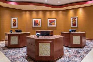 هتل Embassy Suites By Hilton St. Louis St. Charles