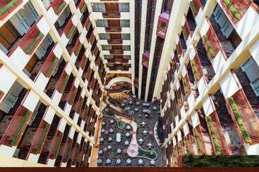 هتل Embassy Suites By Hilton St. Louis St. Charles