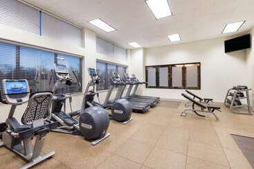 هتل Embassy Suites By Hilton St. Louis St. Charles
