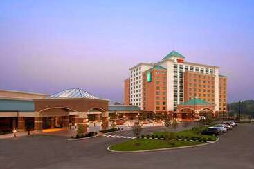 هتل Embassy Suites By Hilton St. Louis St. Charles