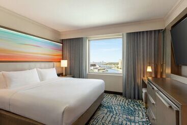 هتل Embassy Suites By Hilton Tampa Downtown Convention Center