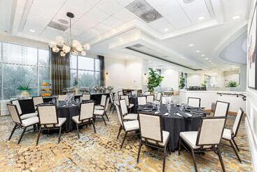 هتل Embassy Suites By Hilton Tampa Downtown Convention Center
