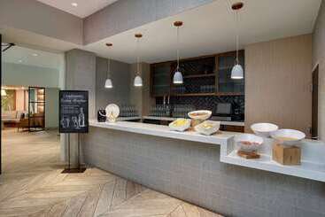 هتل Embassy Suites By Hilton Tampa Downtown Convention Center