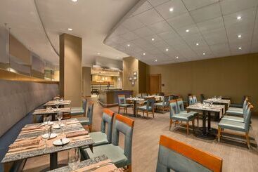 هتل Hilton Baltimore Bwi Airport