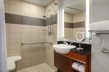 هتل Hilton Baltimore Bwi Airport