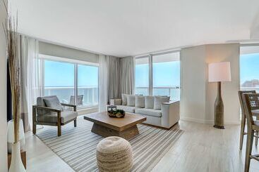 هتل Beach House Fort Lauderdale, a Hilton Resort