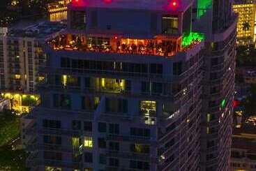 هتل Beach House Fort Lauderdale, a Hilton Resort