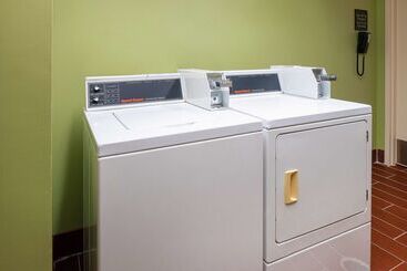 هتل Hilton Garden Inn Allentown Bethlehem Airport