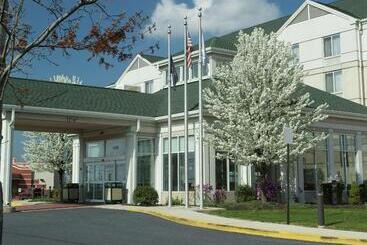 هتل Hilton Garden Inn Allentown Bethlehem Airport