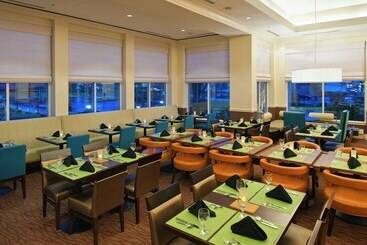 هتل Hilton Garden Inn Allentown Bethlehem Airport