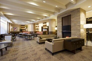 هتل Hilton Garden Inn Baltimore Inner Harbor