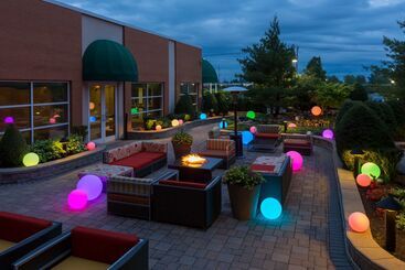هتل Hilton Garden Inn Buffalo Airport