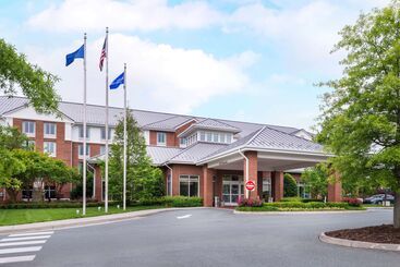 هتل Hilton Garden Inn Charlottesville